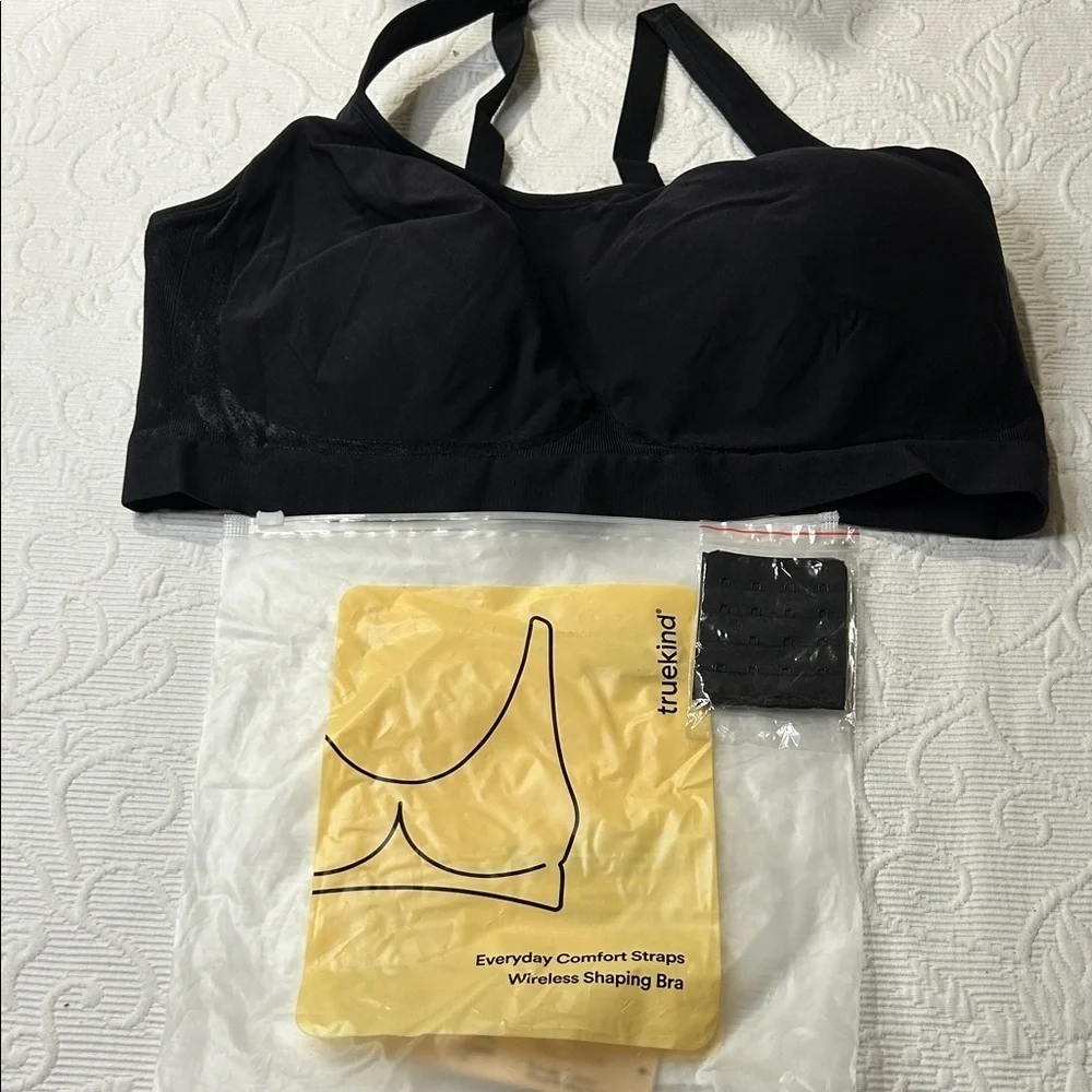 Truekind Everyday Straps Wireless Comfort Shaping Bra. Shapewear. NWT.